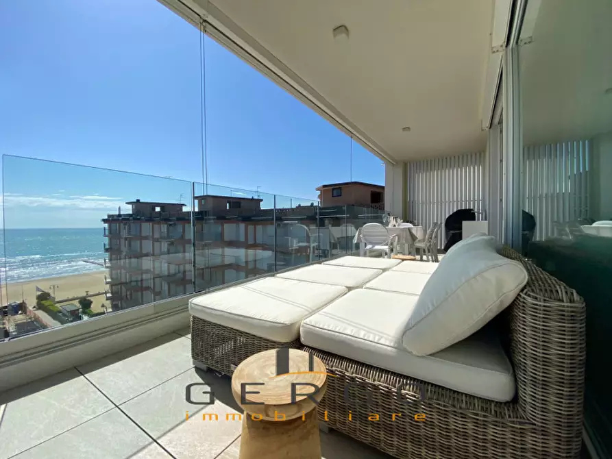 Immagine 25 di Attico in vendita  in Via Andrea Bafile a Jesolo