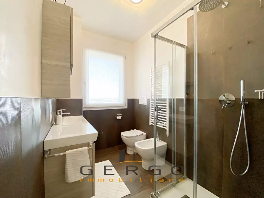 Immagine 41 di Attico in vendita  in Via Andrea Bafile a Jesolo