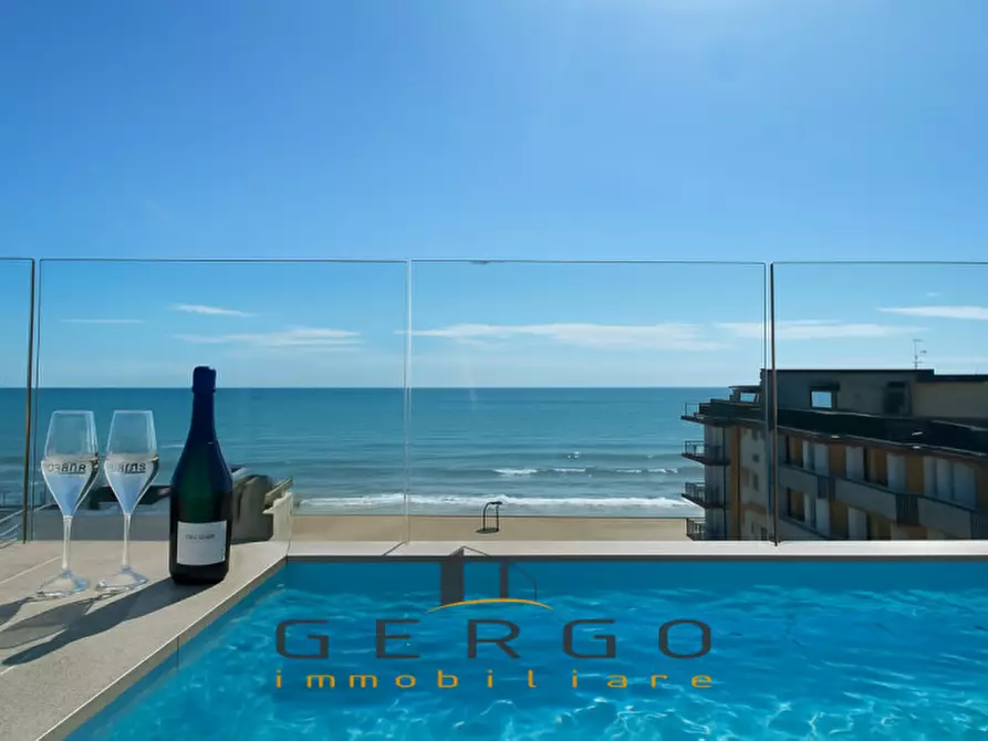 Immagine 42 di Attico in vendita  in Via Andrea Bafile a Jesolo