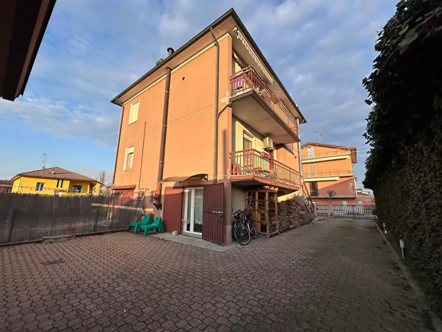 Immagine 22 di Appartamento in vendita  in Via Firenze a Sorbolo Mezzani