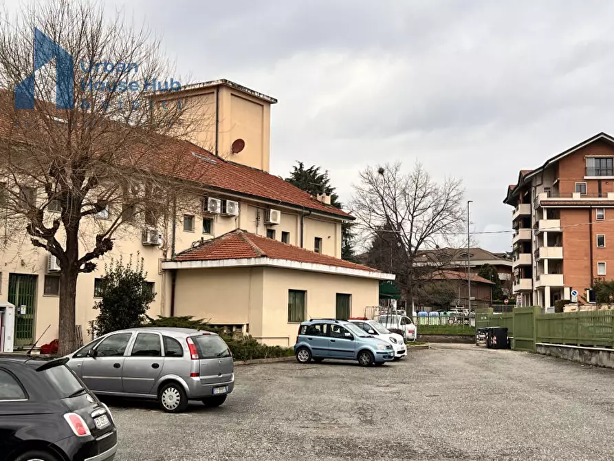 Immagine 22 di Negozio in affitto  in Viale Colli 23 a Rivoli