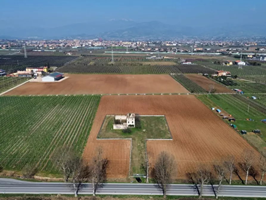 Immagine 1 di Rustico / casale in vendita  in LOCALITA CHIALBERINO a Bussolengo