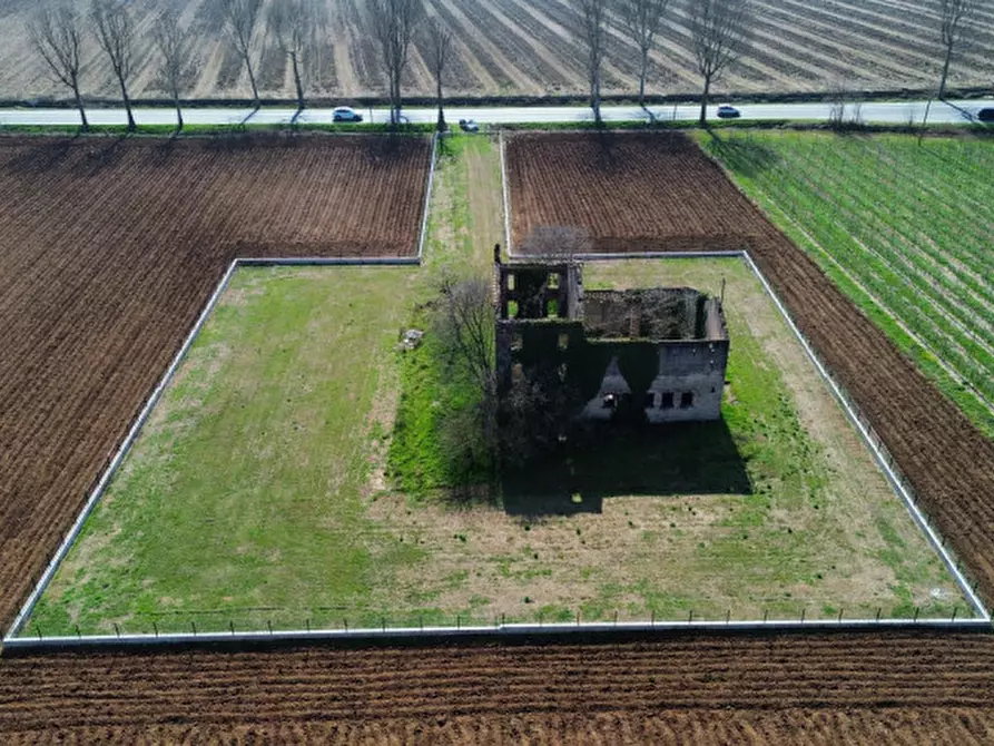 Immagine 10 di Rustico / casale in vendita  in LOCALITA CHIALBERINO a Bussolengo