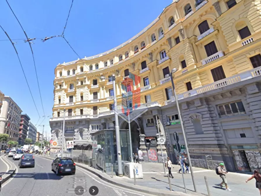 Immagine 3 di Appartamento in vendita  in CORSO UMBERTO I (immediate adiacenze) a Napoli