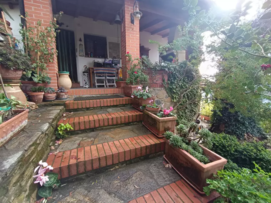 Immagine 6 di Villa in vendita  in Vallebona a Vallebona