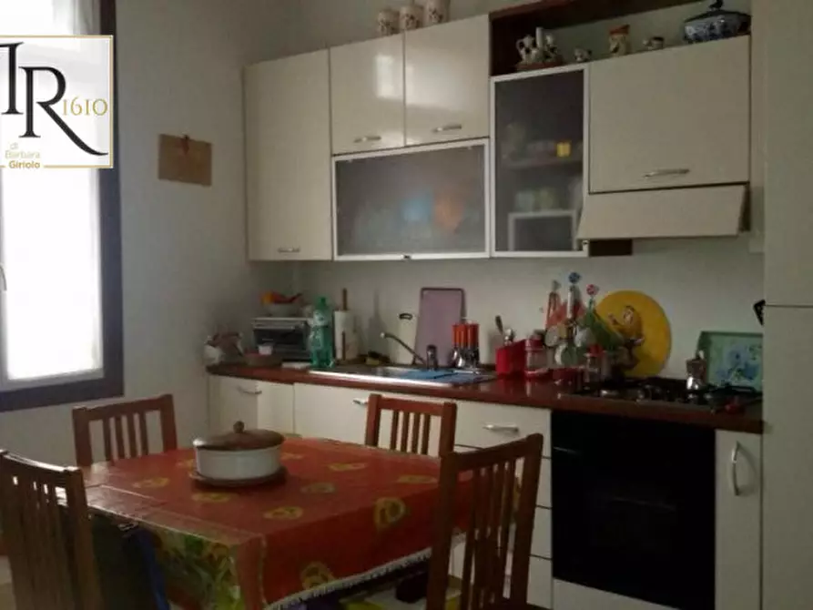 Immagine 1 di Appartamento in vendita  a Badia Polesine