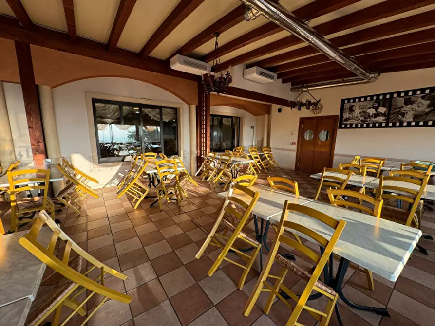 Immagine 5 di Attività commerciale in affitto  in Via Giuseppe Mazzini a Colognola Ai Colli