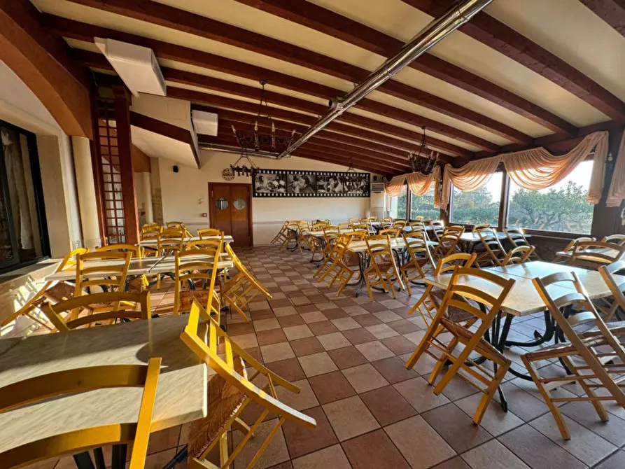 Immagine 6 di Attività commerciale in affitto  in Via Giuseppe Mazzini a Colognola Ai Colli