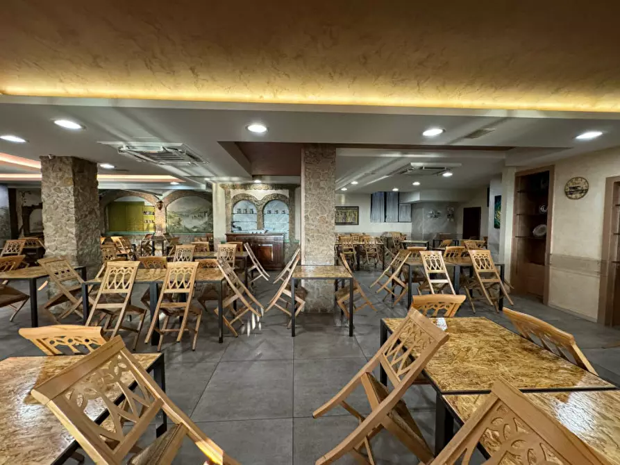 Immagine 8 di Attività commerciale in affitto  in Via Giuseppe Mazzini a Colognola Ai Colli