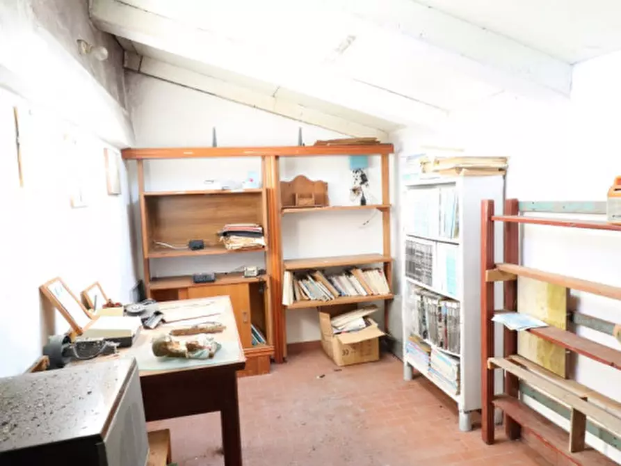 Immagine 10 di Casa bifamiliare in vendita  in stadio a Montevarchi