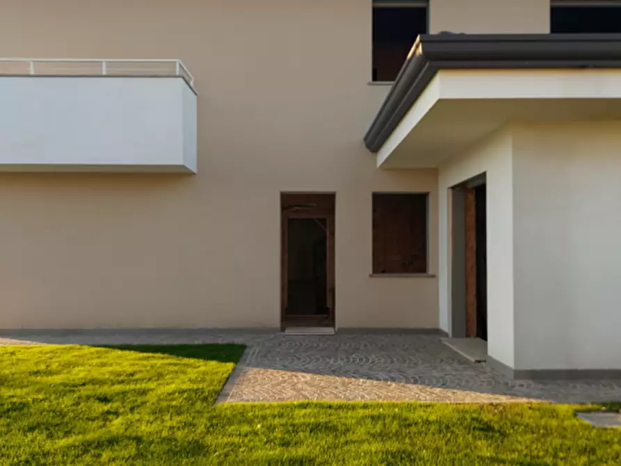 Immagine 2 di Casa quadrifamiliare in vendita  in VIA cARNIA a Padova