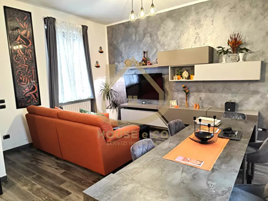 Immagine 13 di Villa in vendita  in Via Madonna Sette Dolori a Vigevano