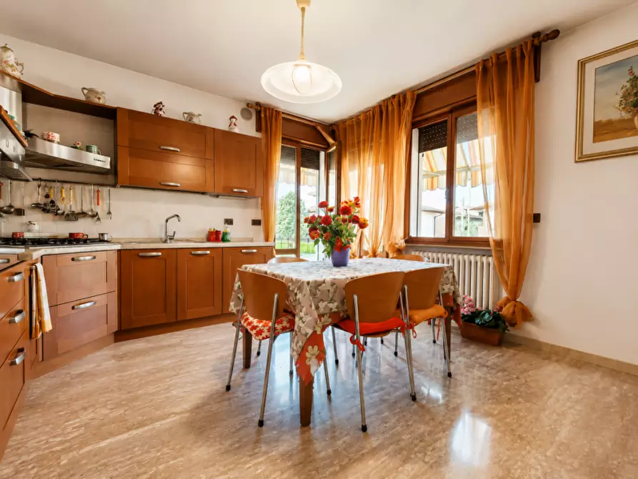 Immagine 5 di Casa indipendente in vendita  a Montegrotto Terme