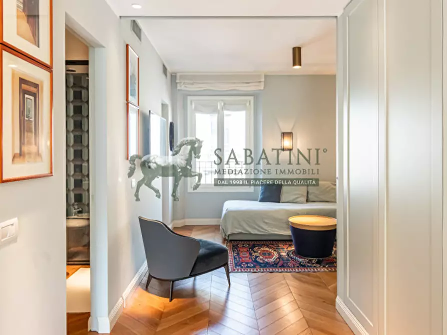 Immagine 6 di Appartamento in vendita  in via Emilio Cornalia 4 a Milano