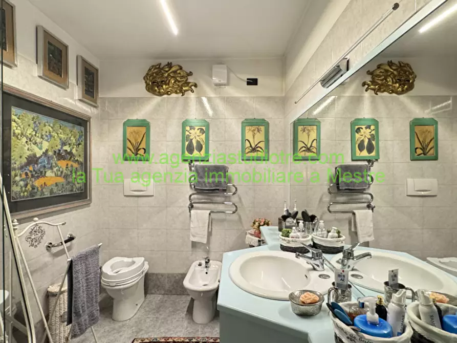 Immagine 23 di Appartamento in vendita  in via torre belfredo 148 a Venezia