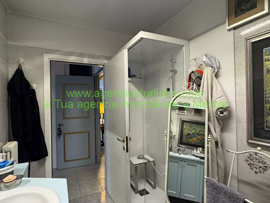 Immagine 25 di Appartamento in vendita  in via torre belfredo 148 a Venezia