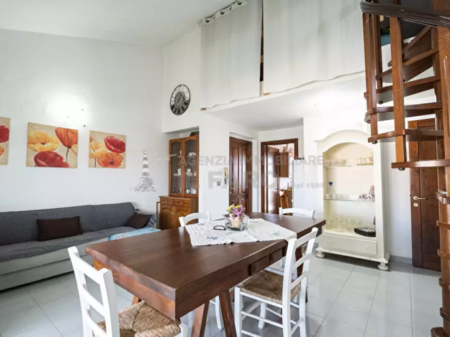 Immagine 2 di Appartamento in vendita  in Via Indipendenza a La Maddalena