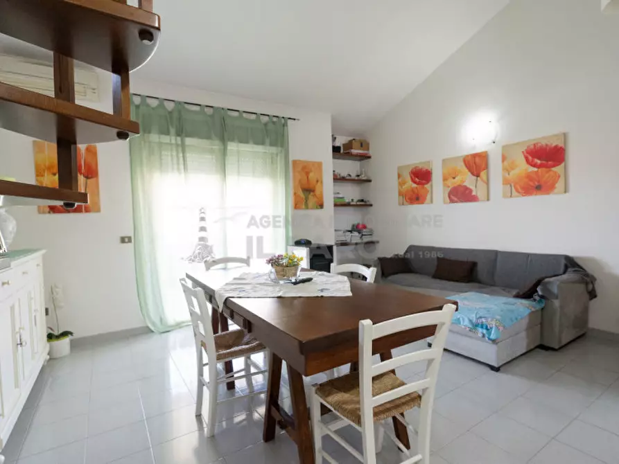 Immagine 8 di Appartamento in vendita  in Via Indipendenza a La Maddalena