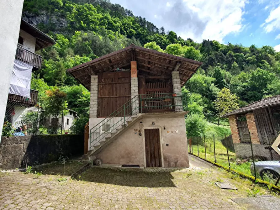 Immagine 8 di Casa indipendente in vendita  in Baitoni a Bondone