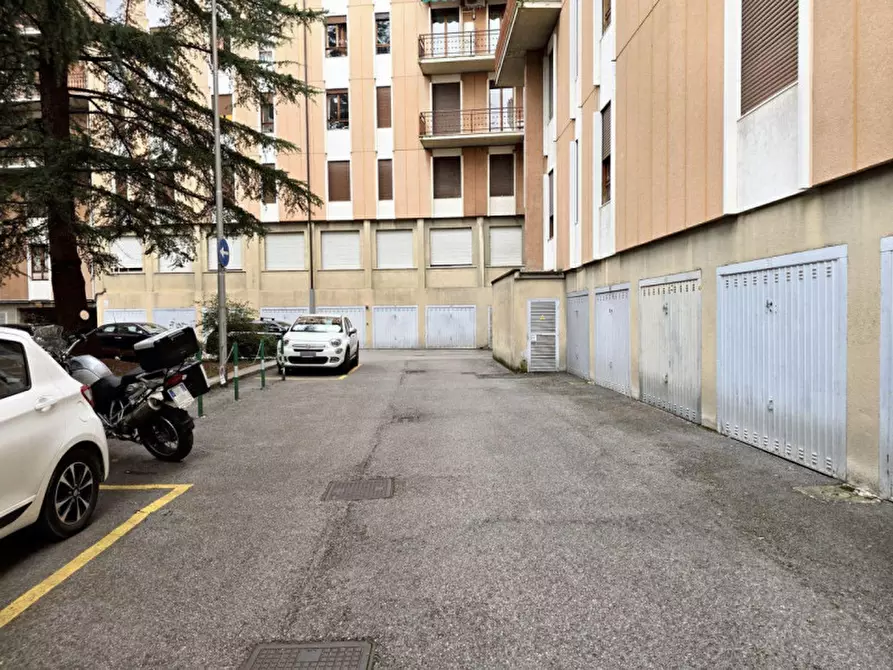 Immagine 13 di Ufficio in vendita  in Viale Mazzini, N. 79-83-87-91-95 a Vicenza