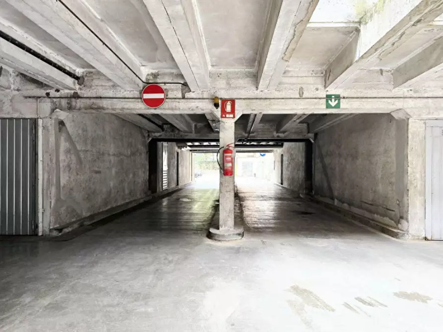 Immagine 14 di Ufficio in vendita  in Viale Mazzini, N. 79-83-87-91-95 a Vicenza