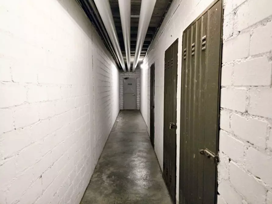 Immagine 15 di Ufficio in vendita  in Viale Mazzini, N. 79-83-87-91-95 a Vicenza