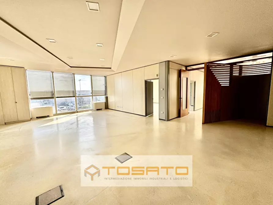 Immagine 2 di Ufficio in affitto  a Sona