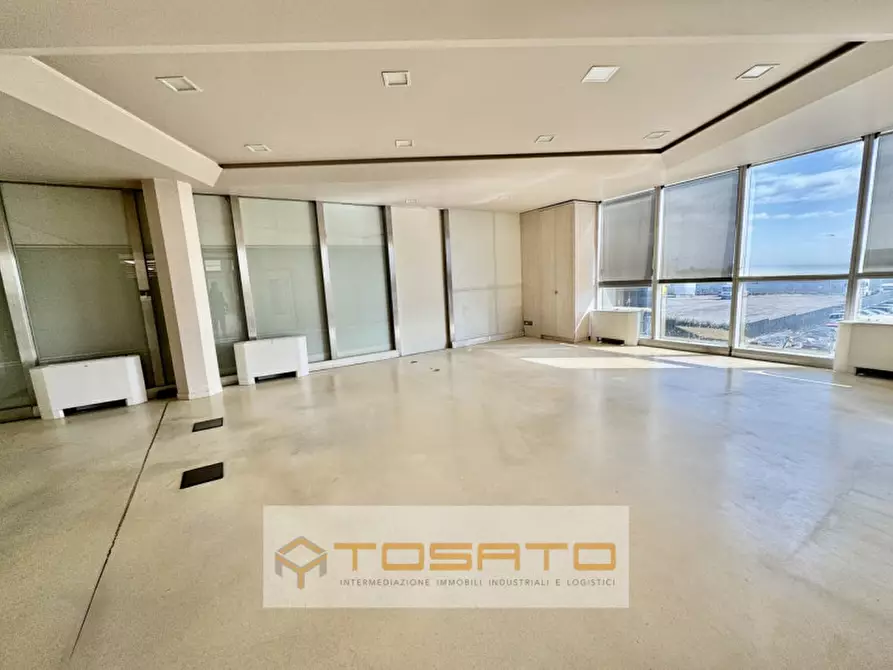 Immagine 5 di Ufficio in affitto  a Sona