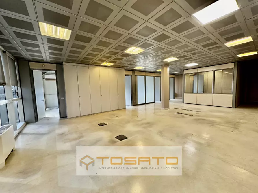 Immagine 6 di Ufficio in affitto  a Sona