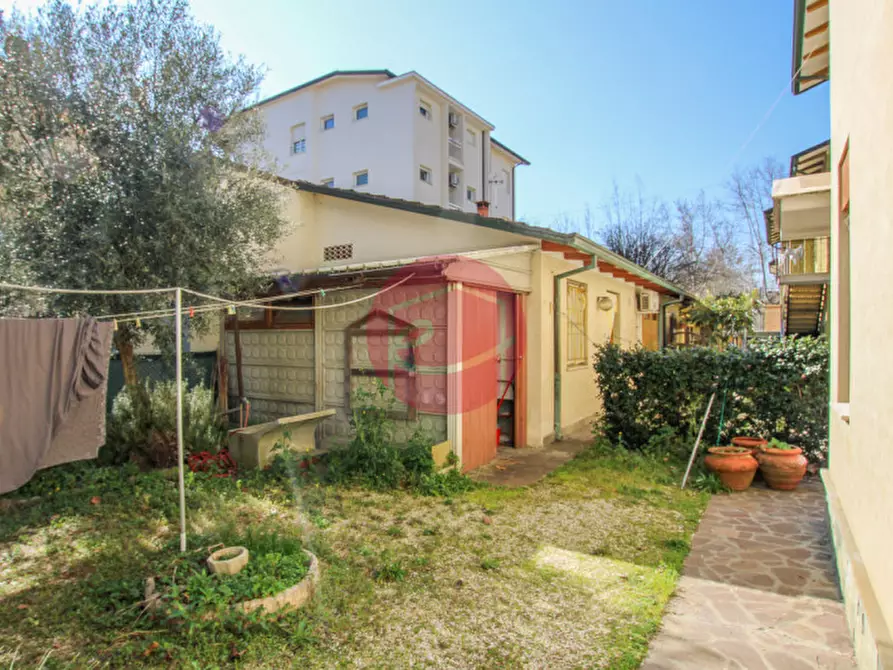 Immagine 17 di Casa indipendente in vendita  a Cesenatico