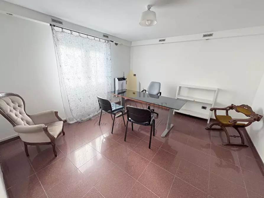 Immagine 5 di Ufficio in vendita  in CAMPOSAMPIERO VICINO LA STAZIONE RIF 176 a Camposampiero