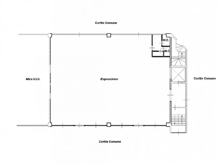 Immagine 14 di Negozio in vendita  in Via Lazzaroni a Saronno