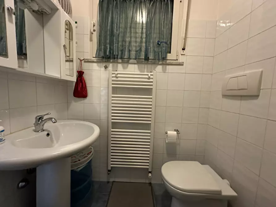 Immagine 10 di Attico in vendita  a Senigallia