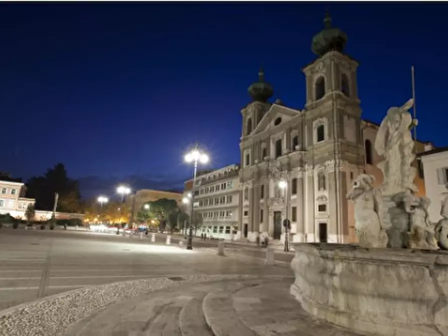 Immagine 1 di Appartamento in vendita  in Piazza della Vittoria a Gorizia