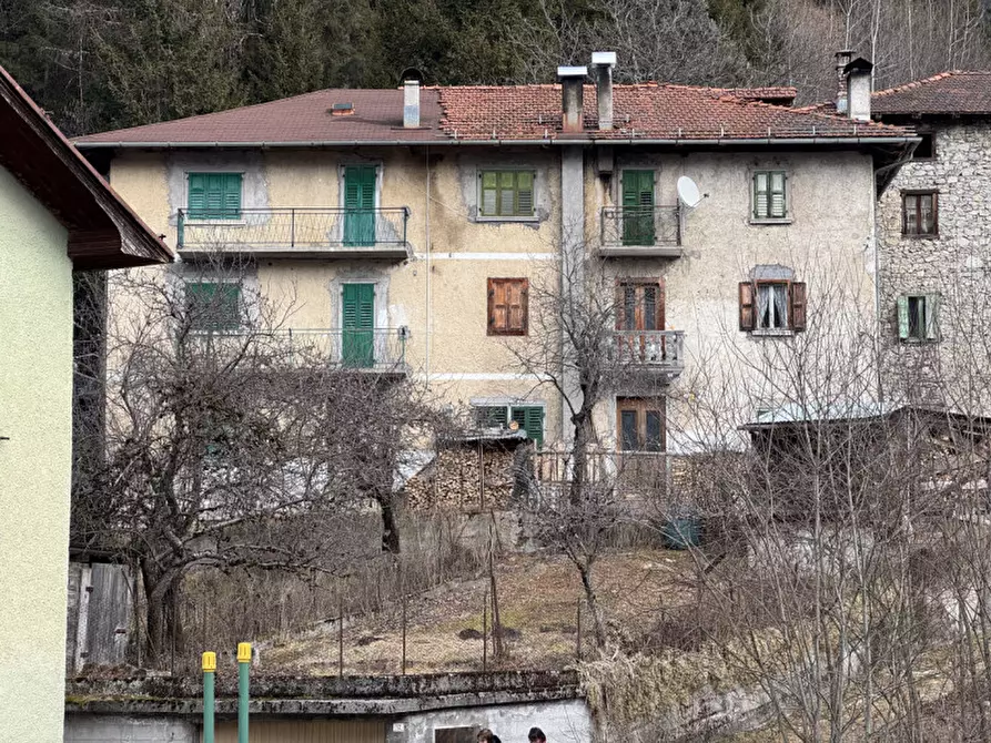 Immagine 22 di Appartamento in vendita  in Via Borgo Rin di Sopra,14 a Vigo Di Cadore