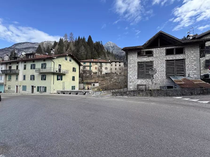 Immagine 23 di Appartamento in vendita  in Via Borgo Rin di Sopra,14 a Vigo Di Cadore