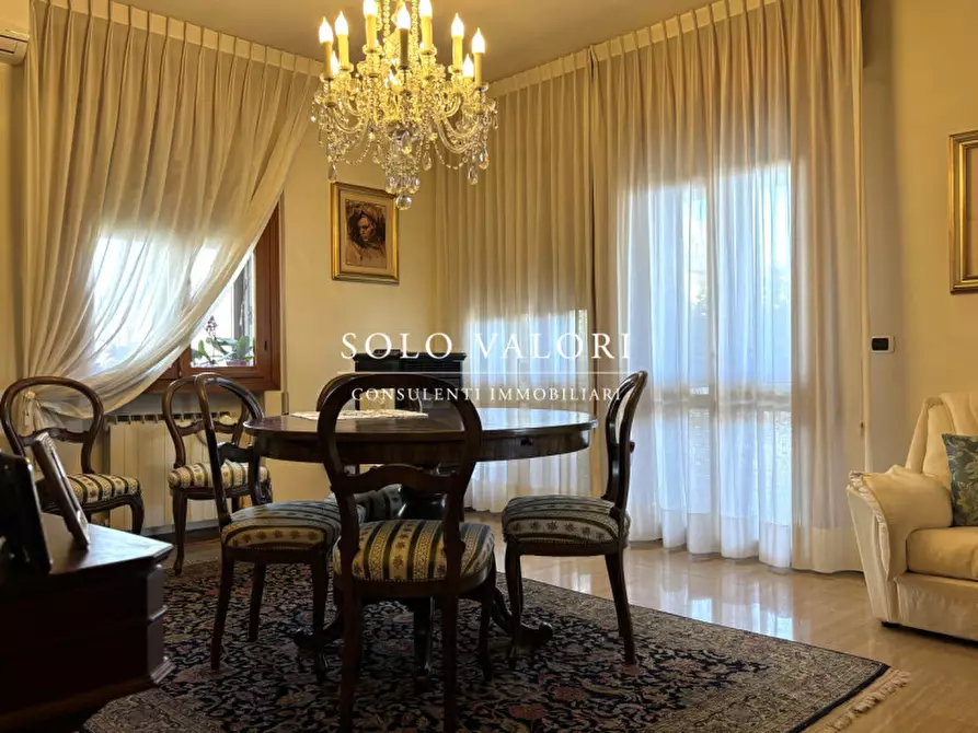 Immagine 3 di Casa bifamiliare in vendita  a Castelfranco Veneto