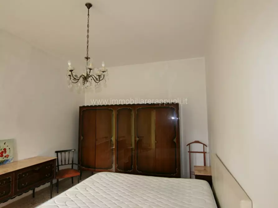 Immagine 13 di Appartamento in vendita  a Sinalunga