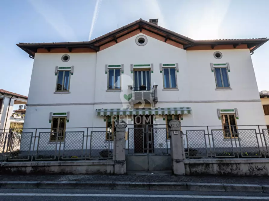 Immagine 1 di Villa in vendita  in Via Divisione Julia 35 a Buttrio