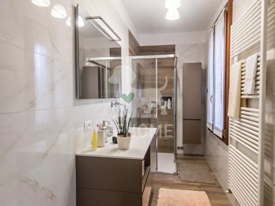 Immagine 17 di Villa in vendita  in Via Divisione Julia 35 a Buttrio