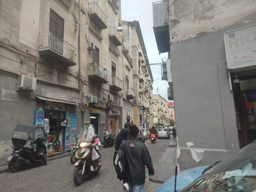 Immagine 10 di Capannone industriale in vendita  in Vico Santa Maria del Pozzo a Napoli