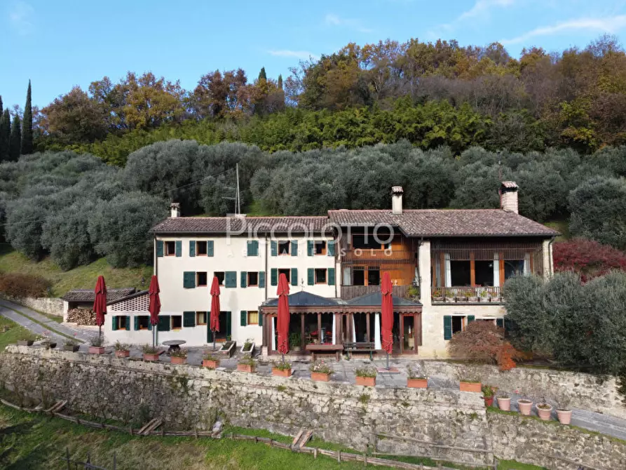 Immagine 2 di Villa in vendita  in via Monte dei Frati a Asolo