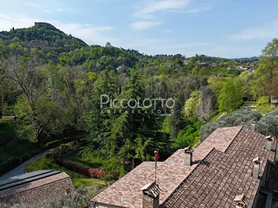 Immagine 3 di Villa in vendita  in via Monte dei Frati a Asolo