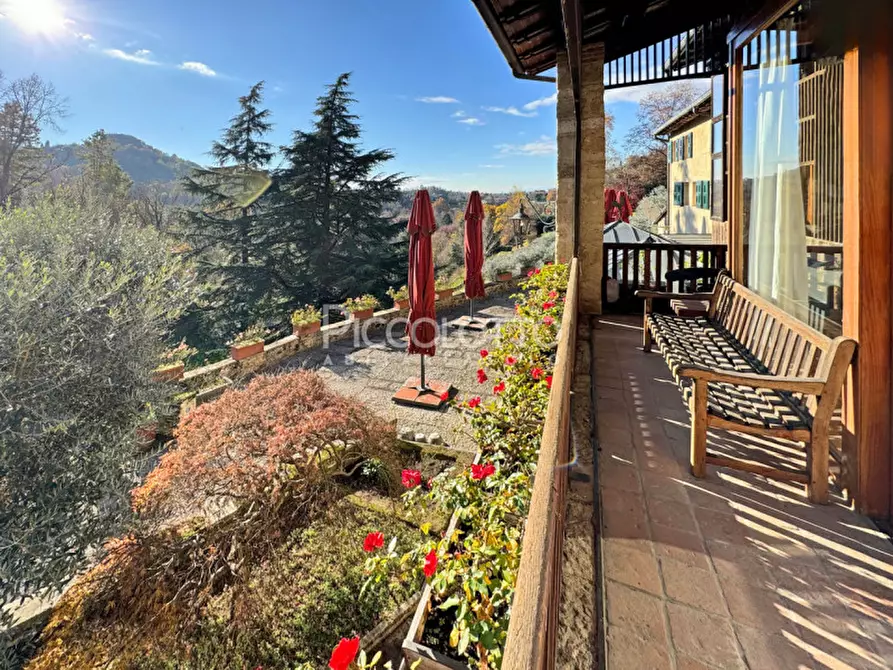 Immagine 7 di Villa in vendita  in via Monte dei Frati a Asolo
