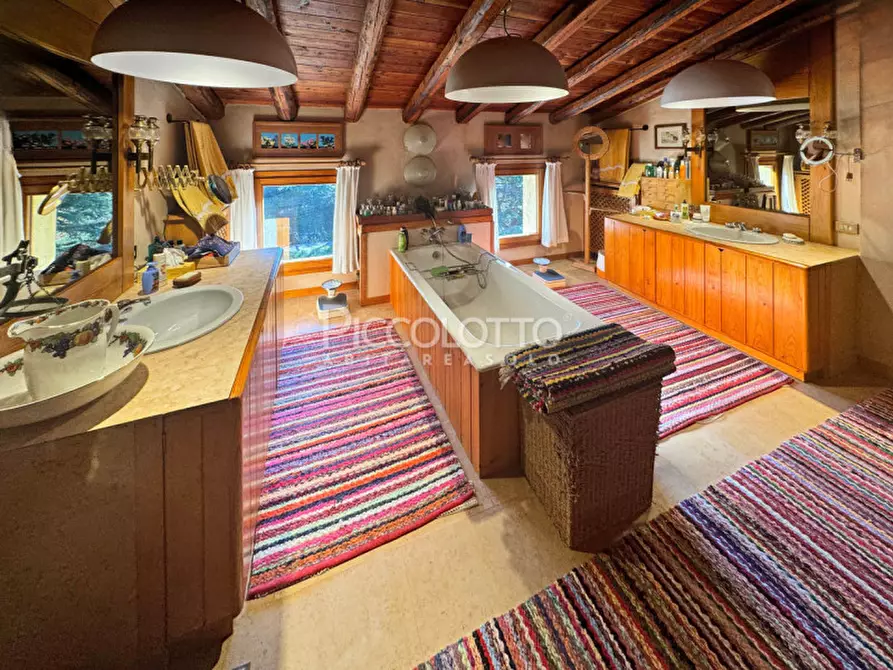 Immagine 13 di Villa in vendita  in via Monte dei Frati a Asolo