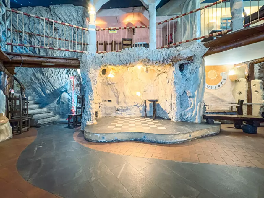 Immagine 9 di Attività commerciale in vendita  in Corso Benedetto Cairoli a Verbania