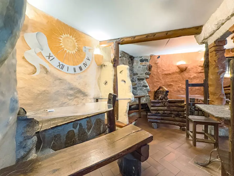 Immagine 12 di Attività commerciale in vendita  in Corso Benedetto Cairoli a Verbania