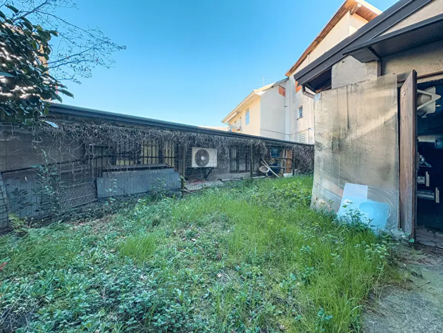 Immagine 22 di Attività commerciale in vendita  in Corso Benedetto Cairoli a Verbania