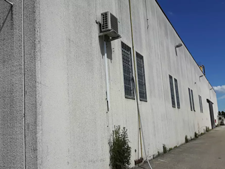 Capannone industriale in affitto a Sassuolo