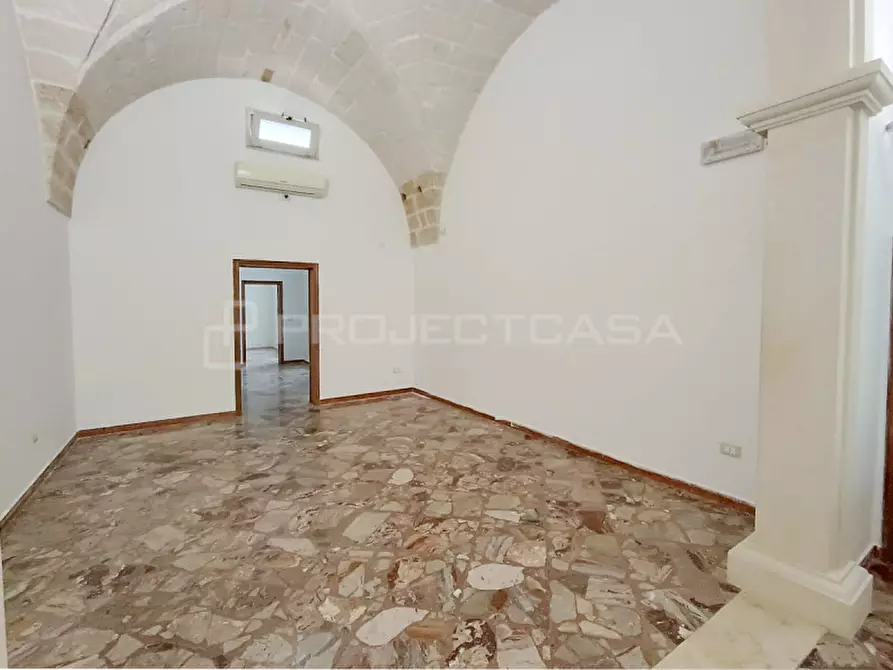 Immagine 5 di Negozio in vendita  in Via Piave a Scorrano